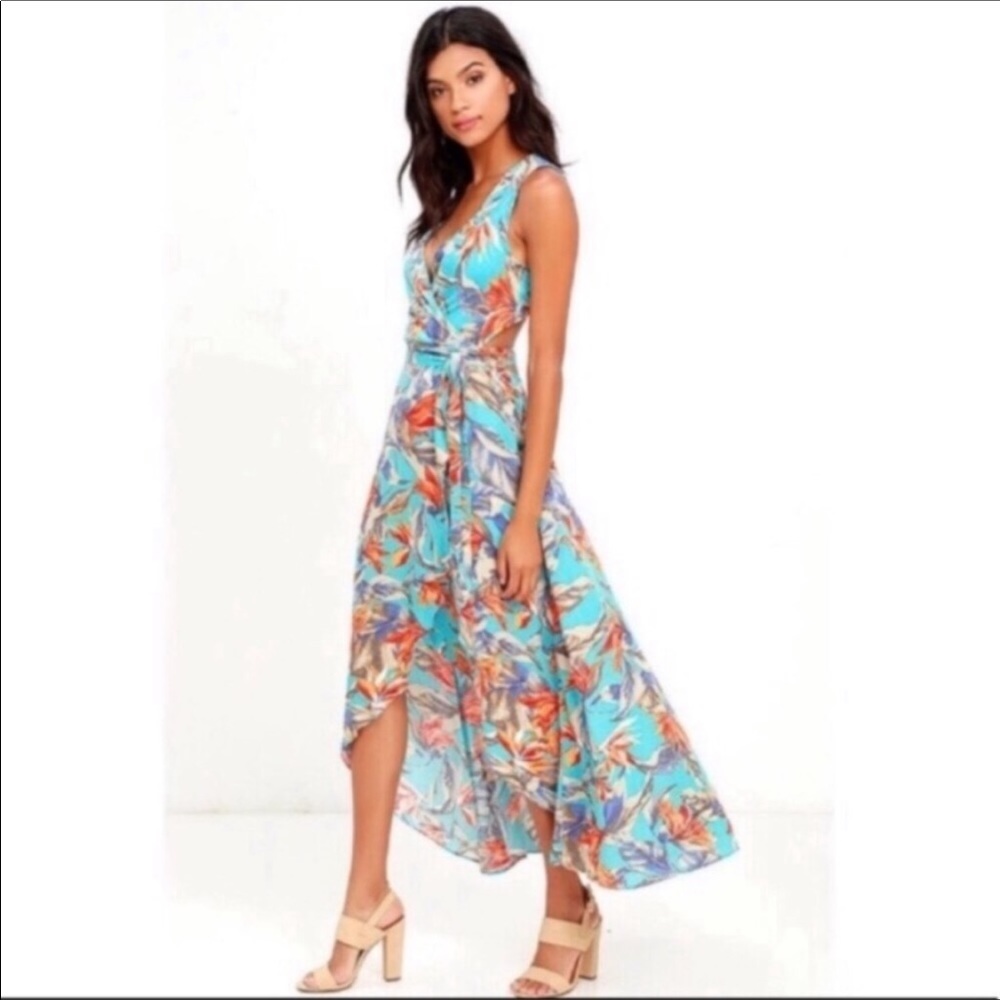 Lulu’s something to believe in wrap dress